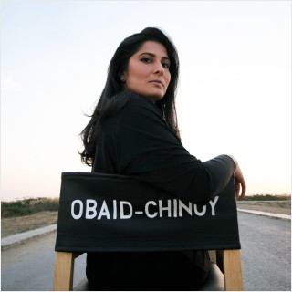 監督、プロデューサー：シャルミーン・ウベード=チナーイ